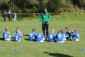 mk体育平台官网-乌鸦防线表现完美，对手几乎无解，乌鸦攻击什么