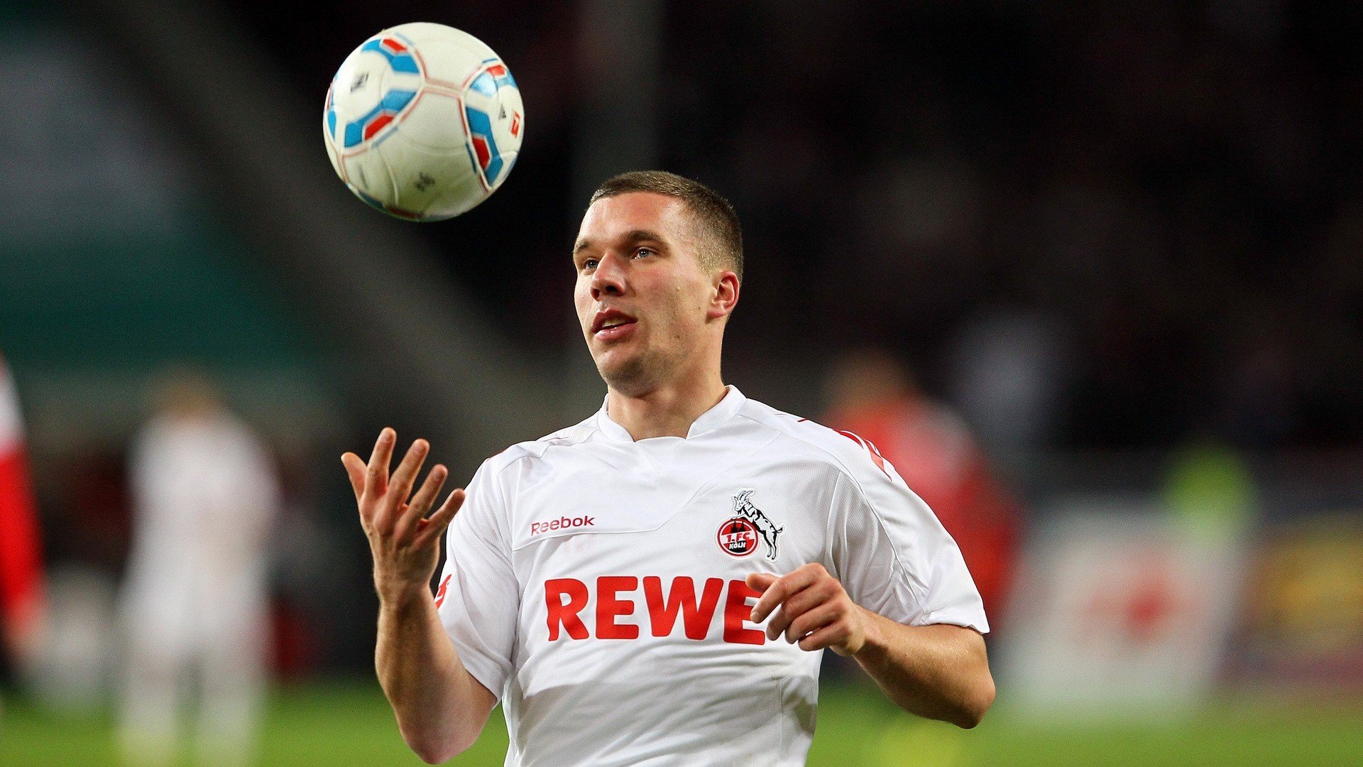 世界杯“智慧球场”首次试运营 实时数据推送至观众手机