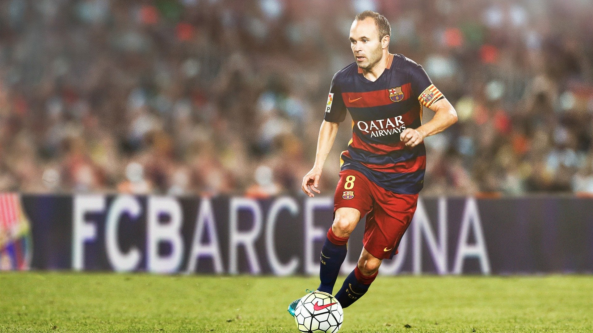 世界风筝滑水大赛 强风条件下多名选手完成高难度空翻